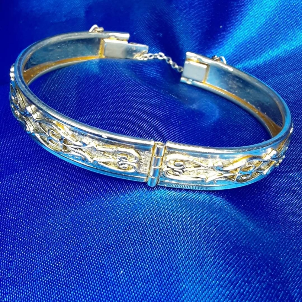 Whiting Davis vintage Bracelet
